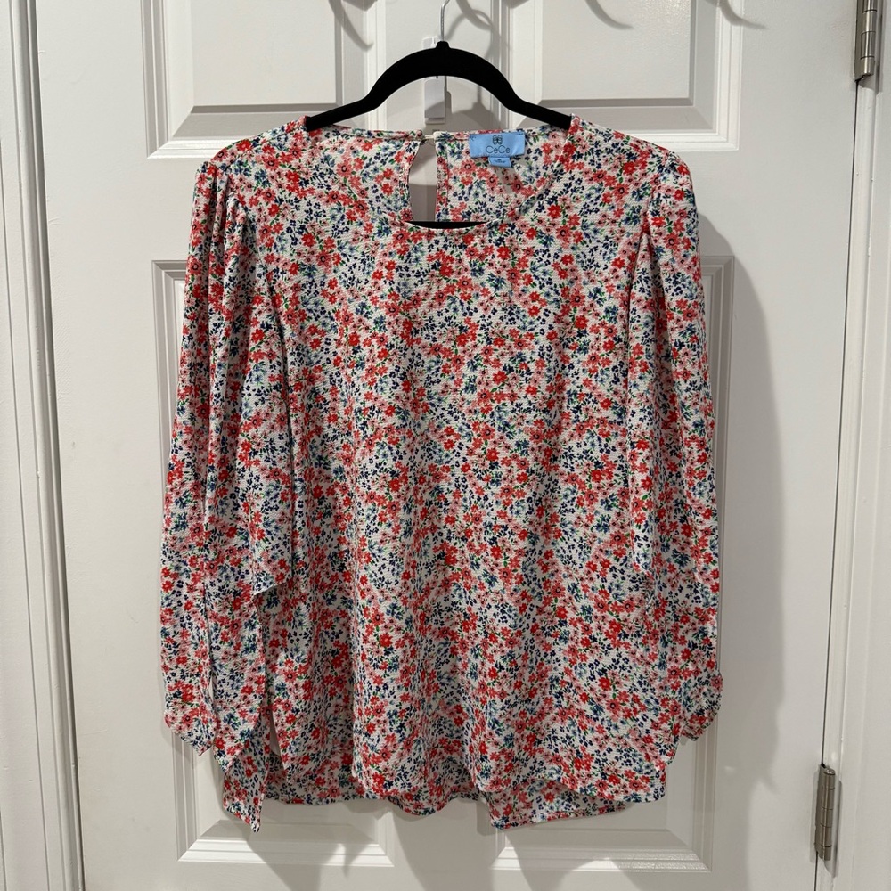CeCe White Flutter Sleeve Blouse with Peter Pan Collar
